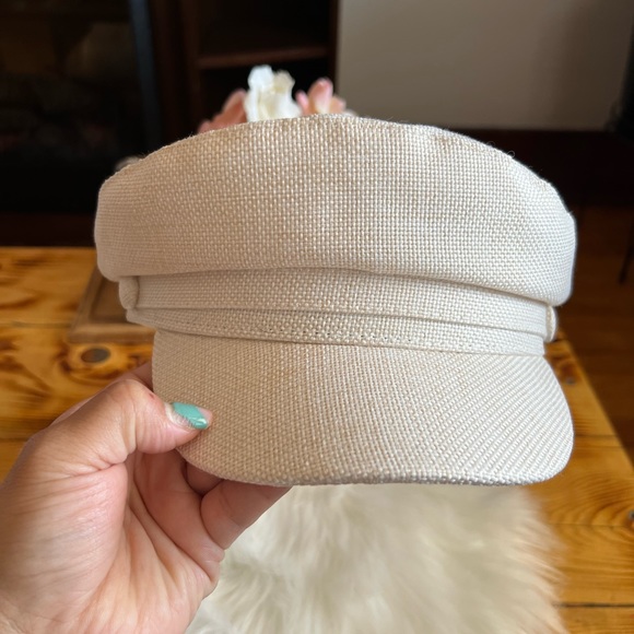 I Am Jewelry Women’s Fiddler Cap - Picture 7 of 12